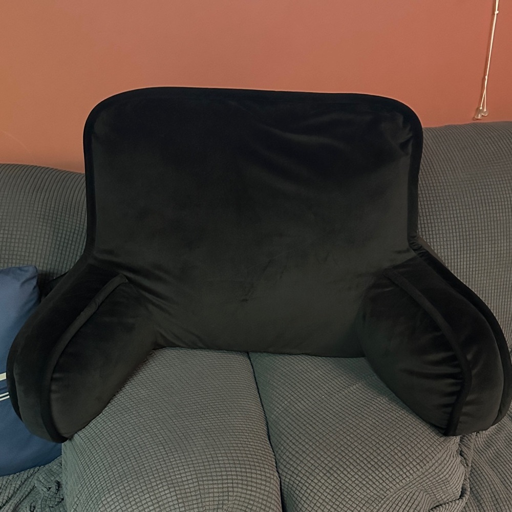 Bed Bath & Beyond Black Velvet Reading Pillow with Armrests